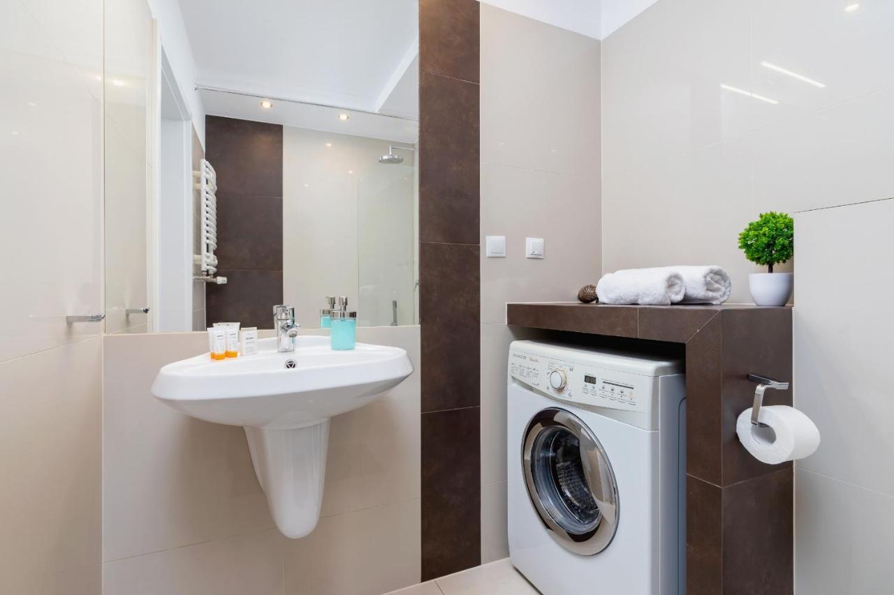 Apartment Lobzowska Cracow By Noclegi Renters Cracovia Esterno foto